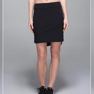 Lululemon City Skirt - Black, sz 8